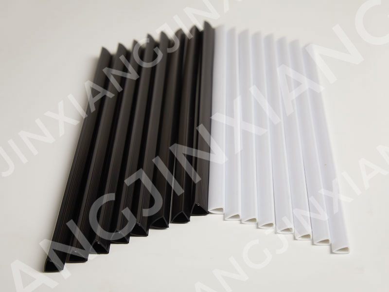 How resistant are plastic slide binders to wear and tear, especially in scenarios where documents are frequently accessed or transported?